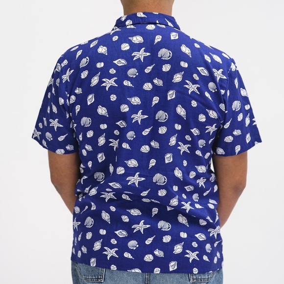 80s Seashell Print Button-Up - Picture 3 of 3